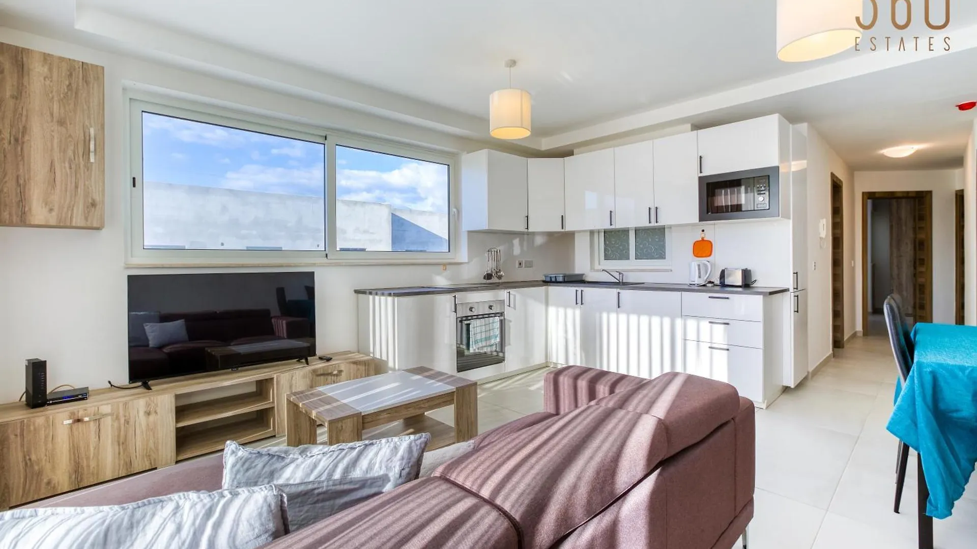 Sunny 2Br Penthouse With Spacious Rooftop Terrace By 360 Estates San Gwann 0*,  Malta