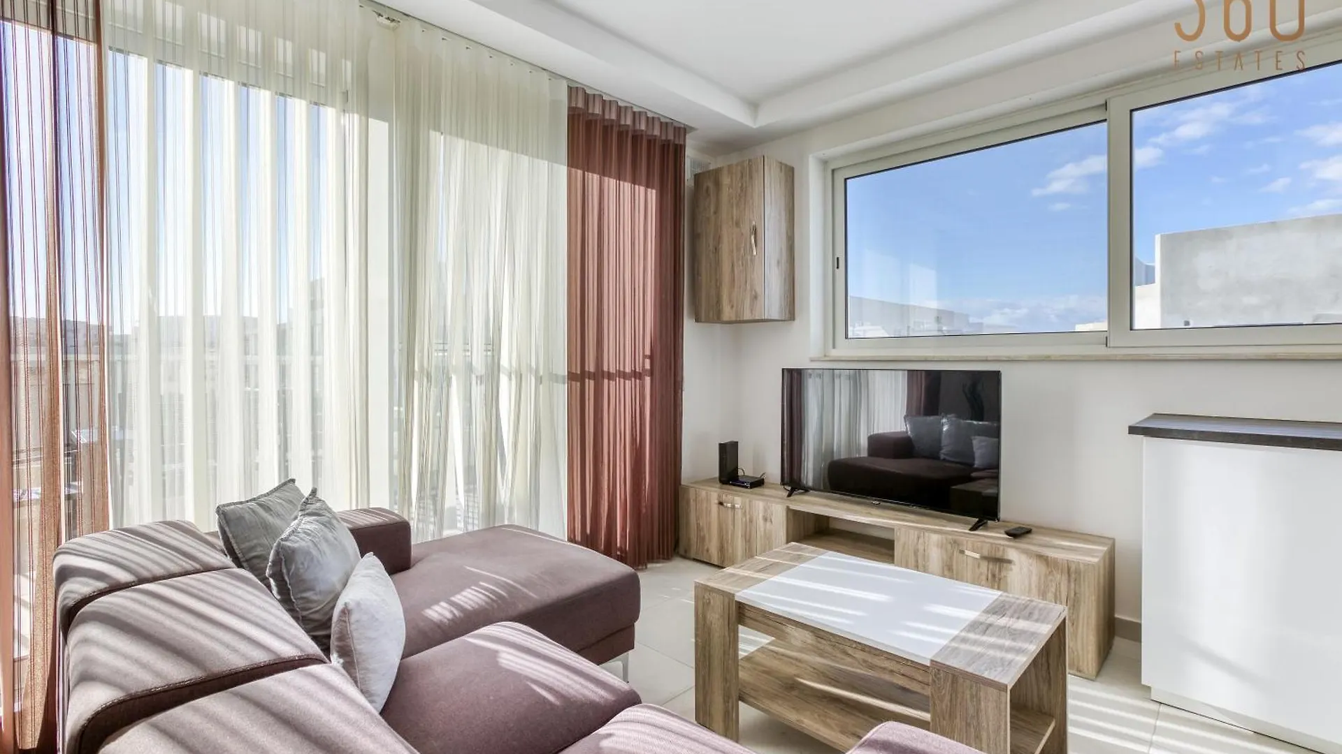 Apartment Sunny 2Br Penthouse With Spacious Rooftop Terrace By 360 Estates San Gwann
