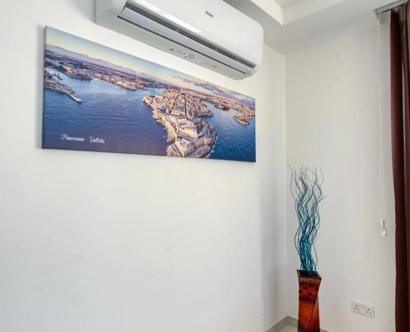 Sunny 2Br Penthouse With Spacious Rooftop Terrace By 360 Estates San Gwann 0*,  Malta
