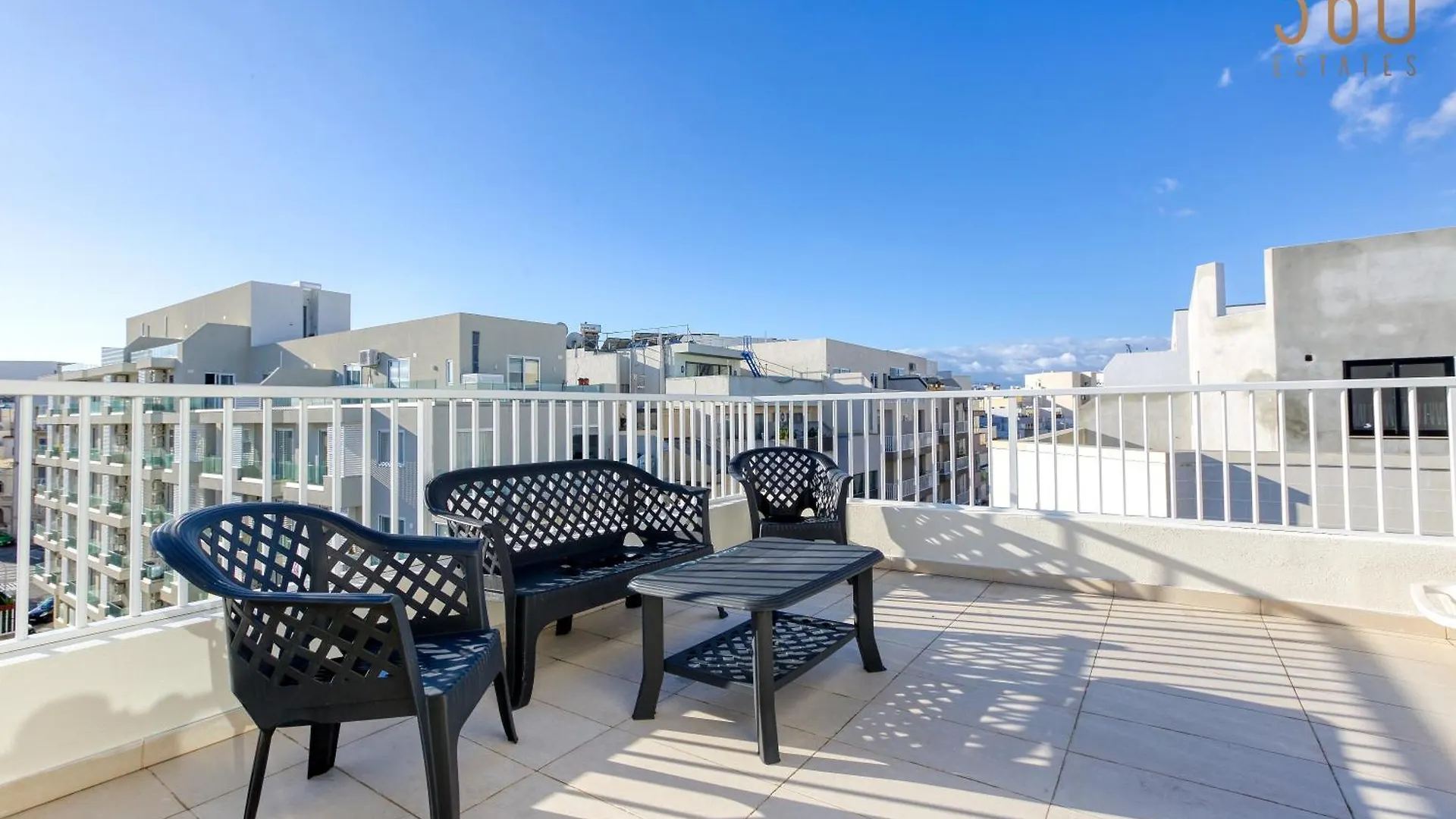 Apartment Sunny 2Br Penthouse With Spacious Rooftop Terrace By 360 Estates San Gwann